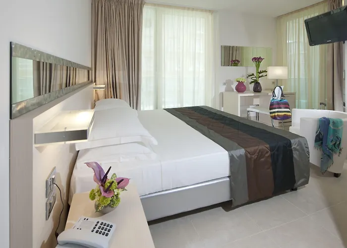 Mercure Artis Hotel 4*