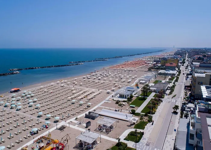 Mercure Artis ريميني