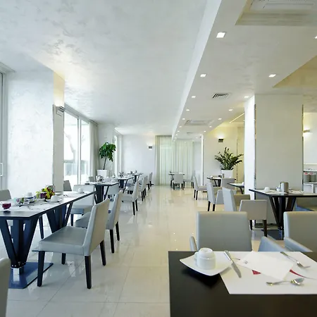 Mercure Artis 4*