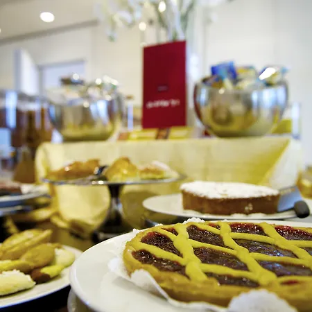 Mercure Artis Отель 4*