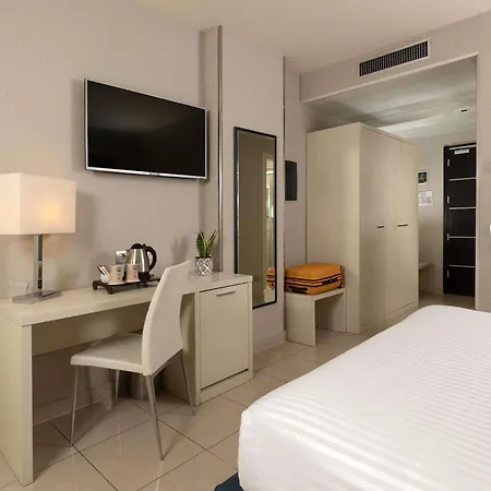 Отель Mercure Artis Римини