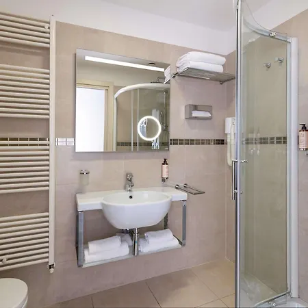 Hotel Mercure Artis