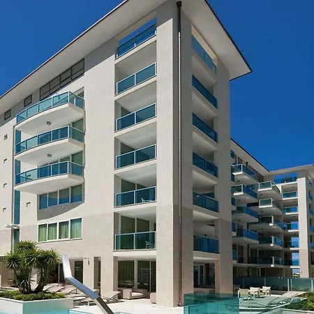 Hotel Mercure Artis 4*