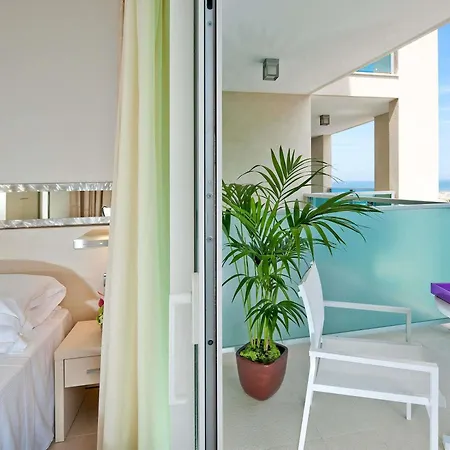 Mercure Artis