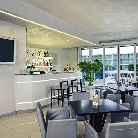 Hotel Mercure Artis