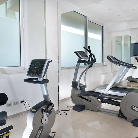 Mercure Artis Hotel 4*