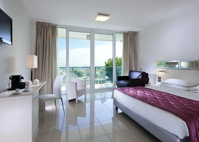 Hotel Mercure Artis 4*