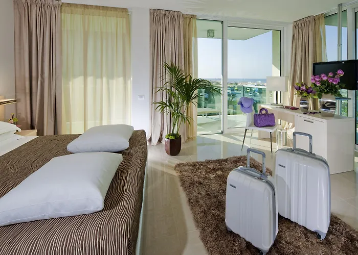 Mercure Artis