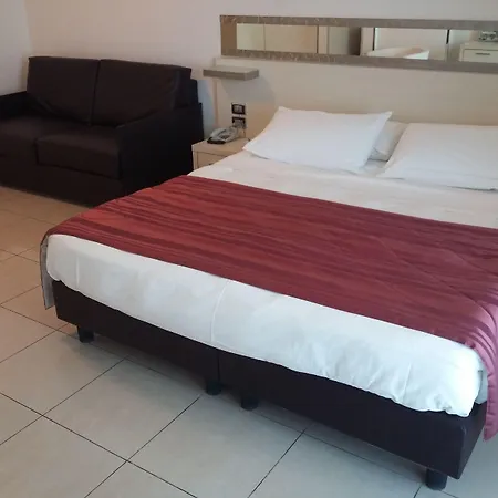 Mercure Artis فندق 4*