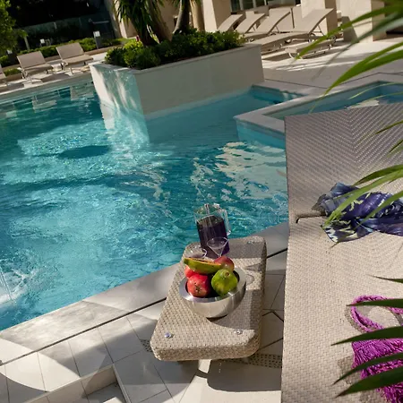 Mercure Artis ريميني