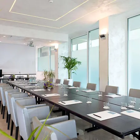 Mercure Artis Hotell 4*